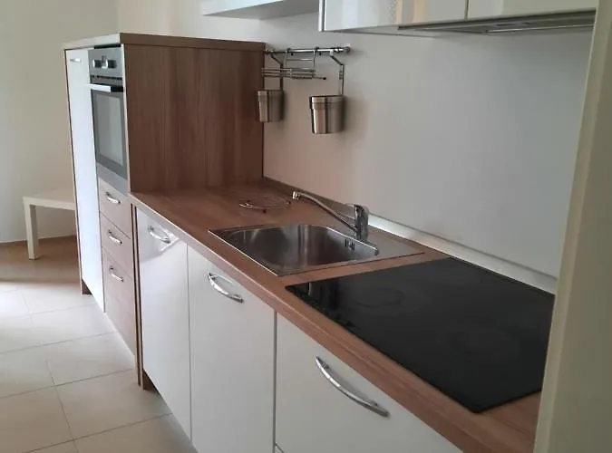 Jagodje アパート イゾラ