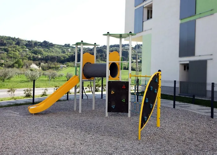 Jagodje アパート *