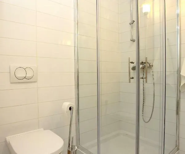 アパート Jagodje