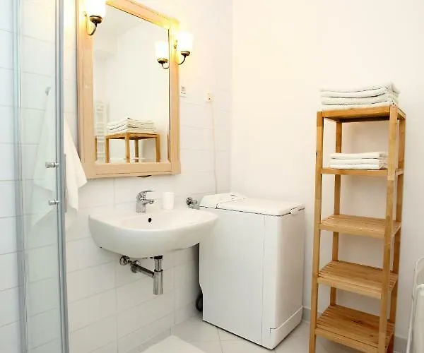 アパート Jagodje イゾラ